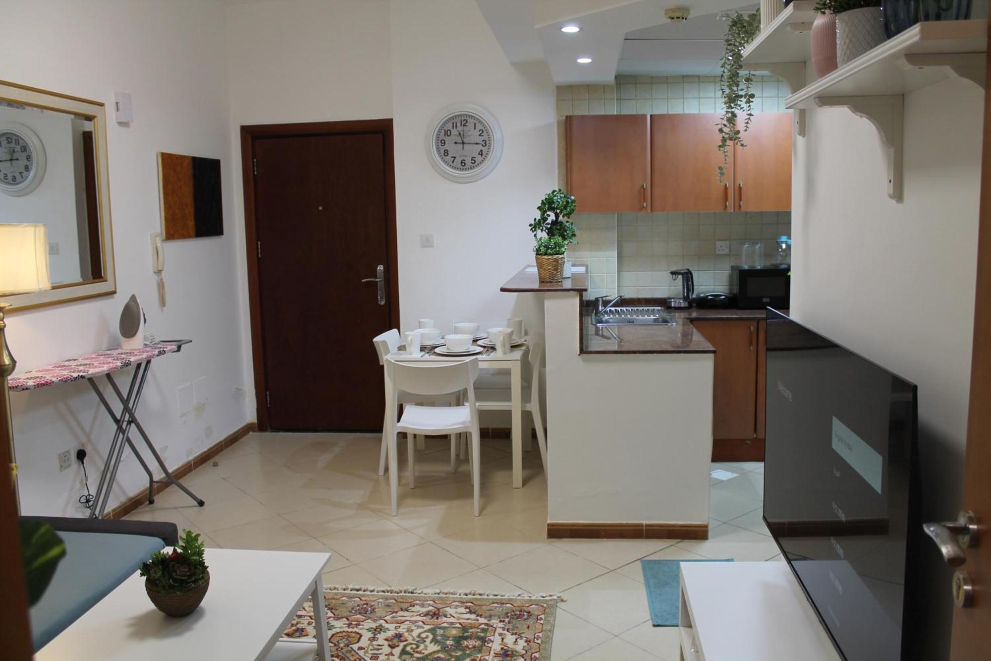 Newly Furnished Cozy 1 Bedroom Apartment Close To Jbr Beach And Metro Dubai Dış mekan fotoğraf
